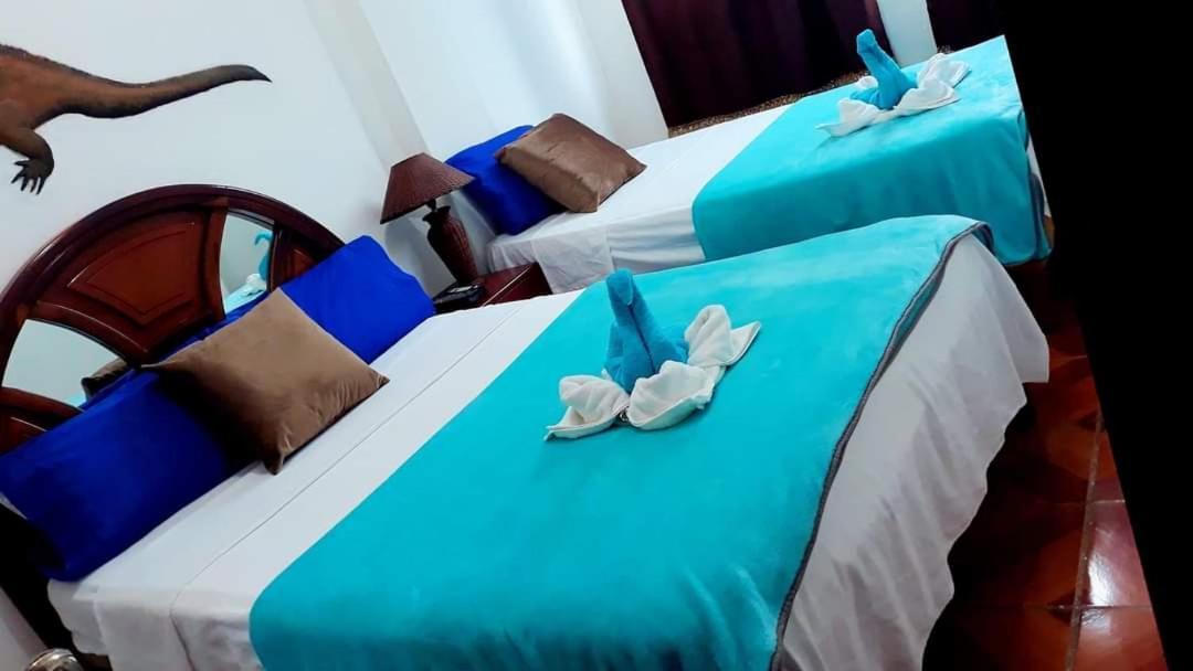Suite Galarous Island Puerto Ayora  Buitenkant foto