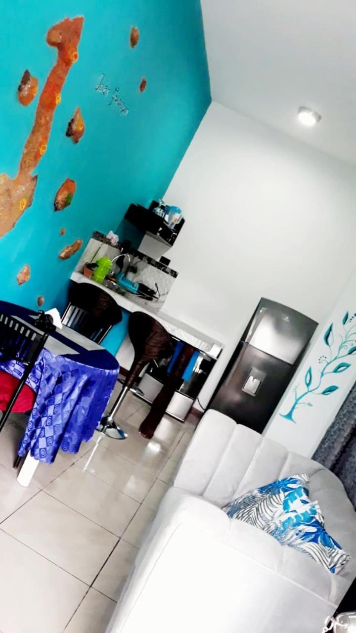 Suite Galarous Island Puerto Ayora  Buitenkant foto